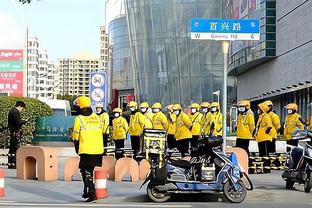 达成红军250场里程碑！利物浦社媒祝贺阿利森